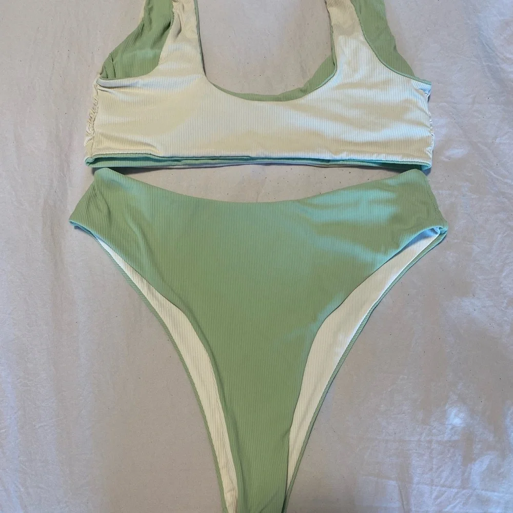 Reversible Bikini - Picture 2 of 2